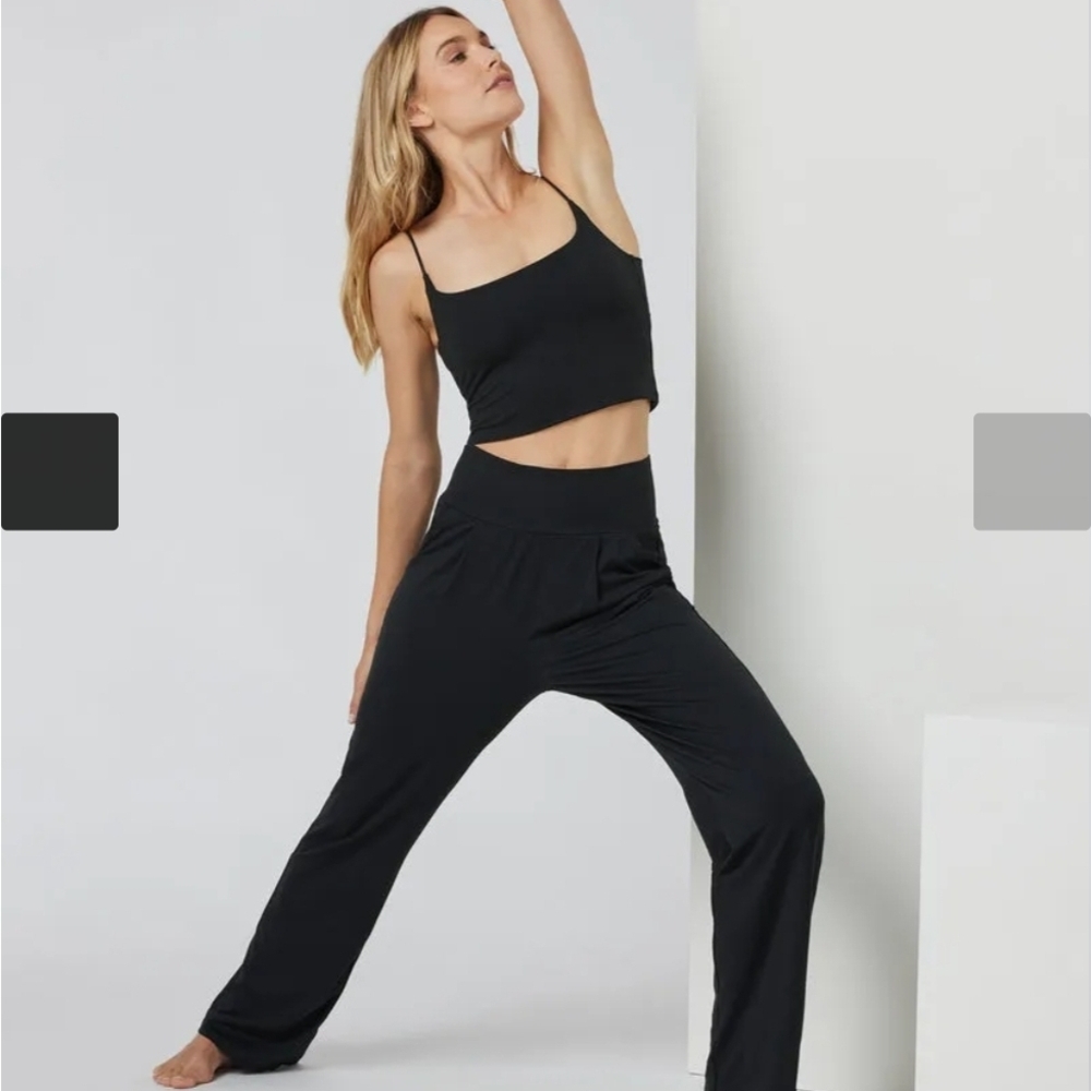 Vuor At Ease Lux Staight Leg Pants (M) - Picture 2 of 10